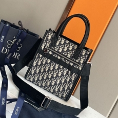 Christian Dior Shopping Bags